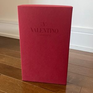 Valentino Box